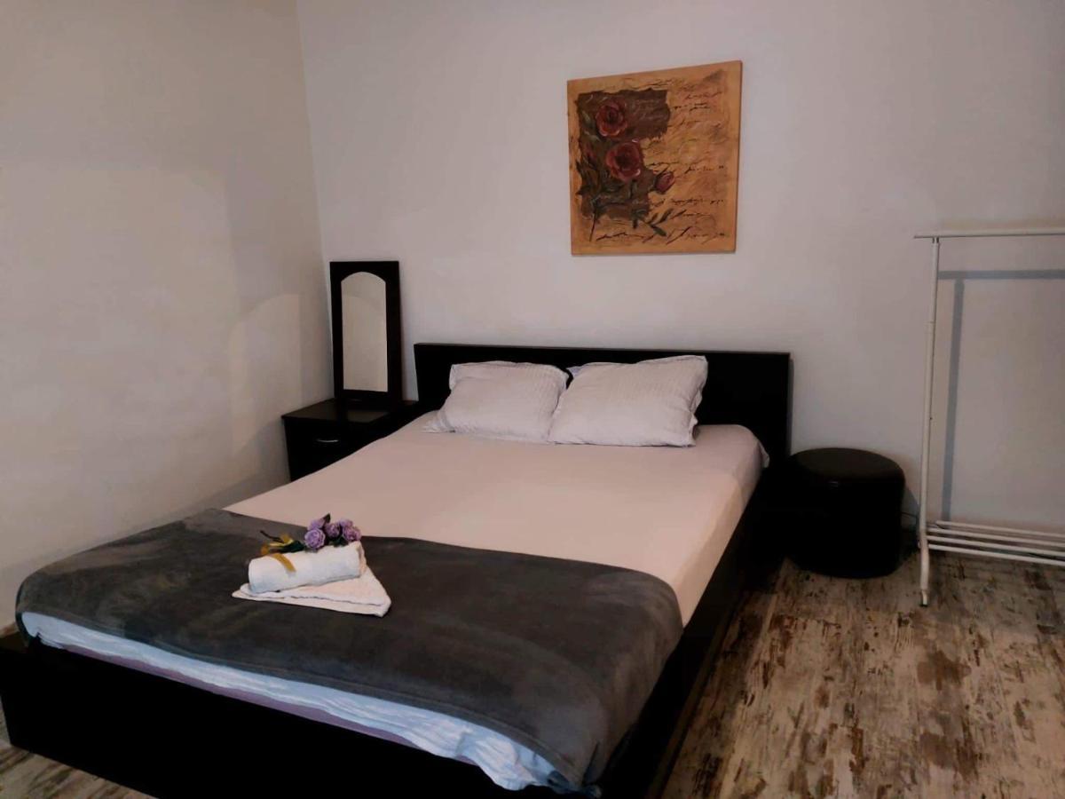 Huge 3 Room Apartament In City Center! Bükreş Dış mekan fotoğraf